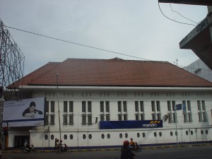Bank Mandiri ex Escompto, Medan.. dari panoramio